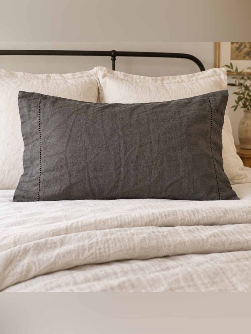 Pottery Barn Charcoal Gray 100% Linen Standard Pillowcase 20x32 Hemstitch